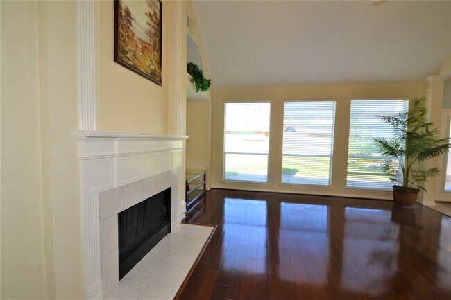 Building Photo - 1711 Emma Cove Ct