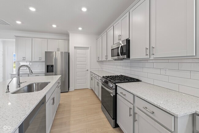 Building Photo - 15440 Cardonia Rd