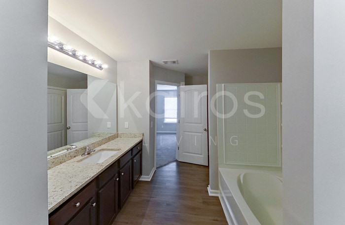 Building Photo - 104 Ebenezer Blf Wy