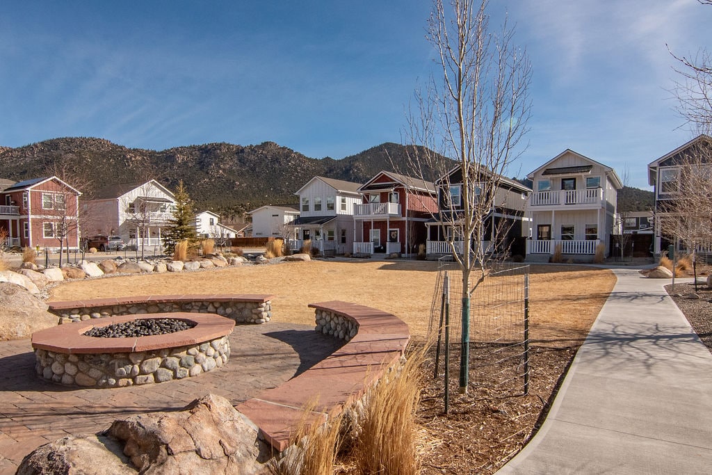 Building Photo - 120 Barnwood Cir