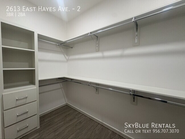 Building Photo - 2613 W Hayes Ave