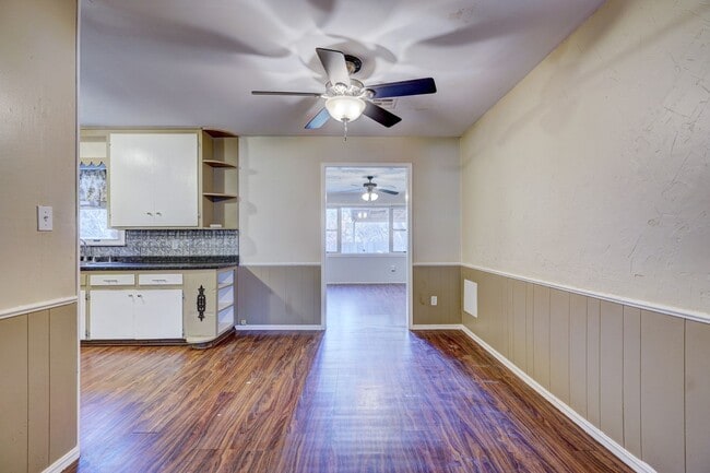 Building Photo - Stylish Home with Covered Deck & Easy I-44...