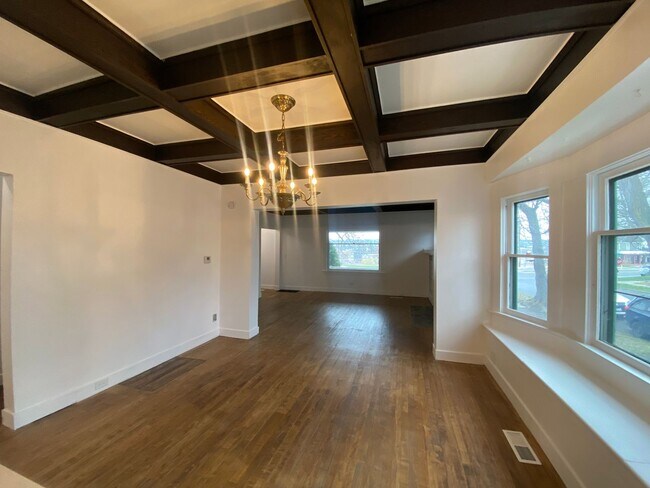 Building Photo - Illinois Duplex