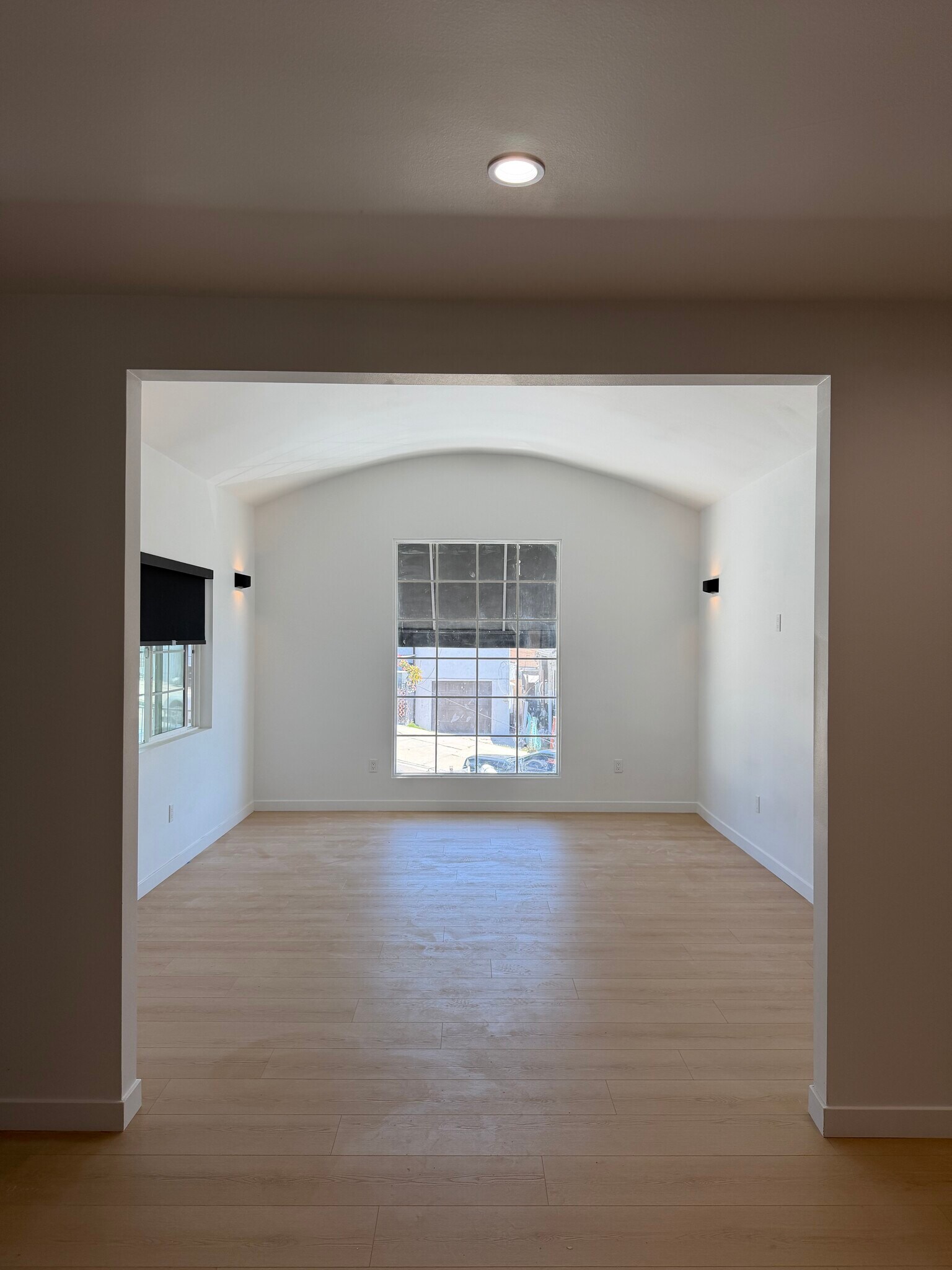 Building Photo - 3205 Ganahl St
