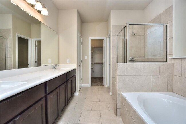 Building Photo - 7993 Arezzo Dr