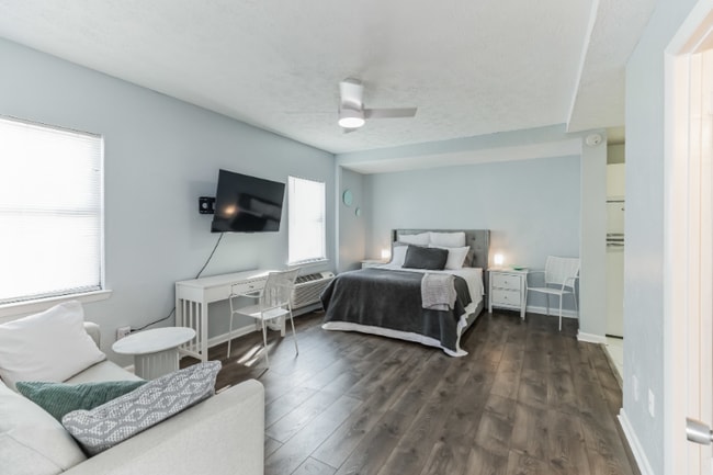 Building Photo - 216 Rose Ln