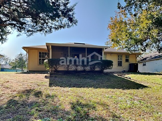 Building Photo - 7757 MacDougall Dr