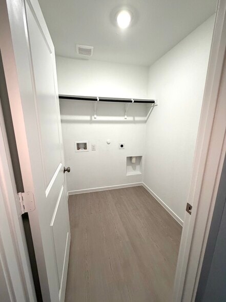 Building Photo - 3703 Oleander Pl