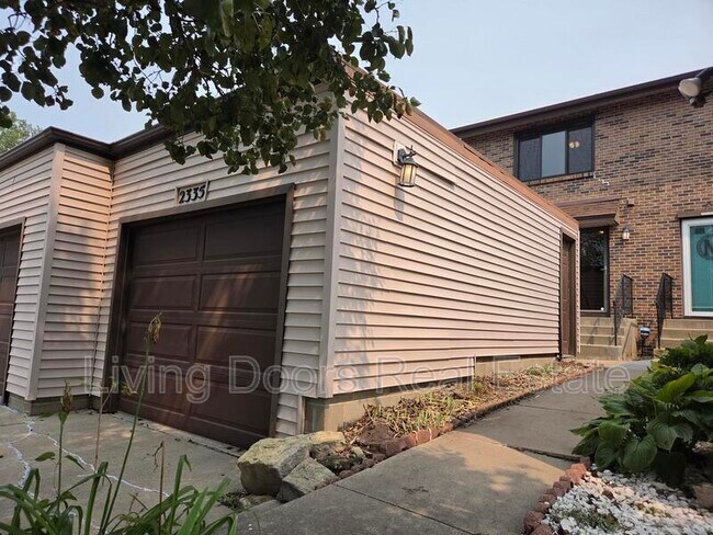 Building Photo - 2335 Southwood Pl