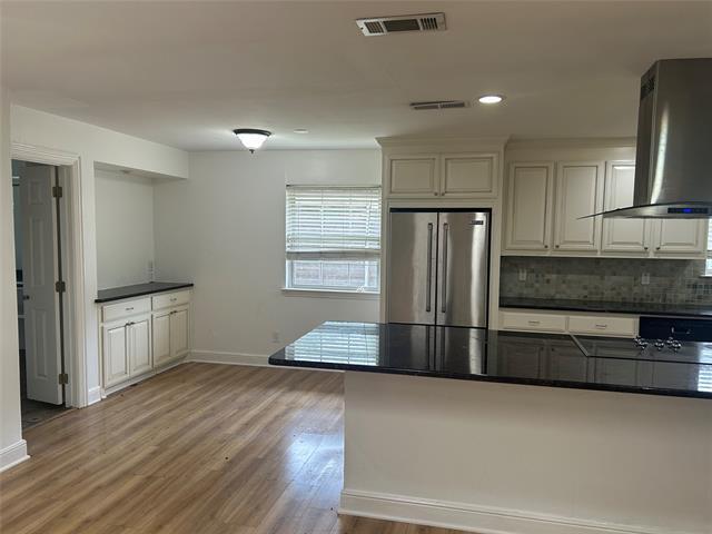 Building Photo - 5416 Northmoor Dr