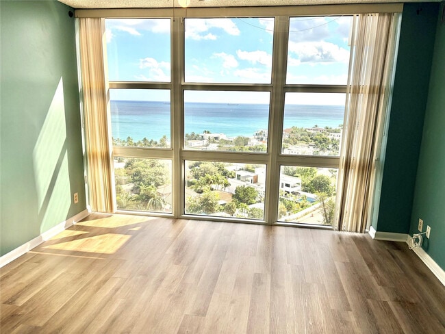 Building Photo - 2701 N Ocean Blvd