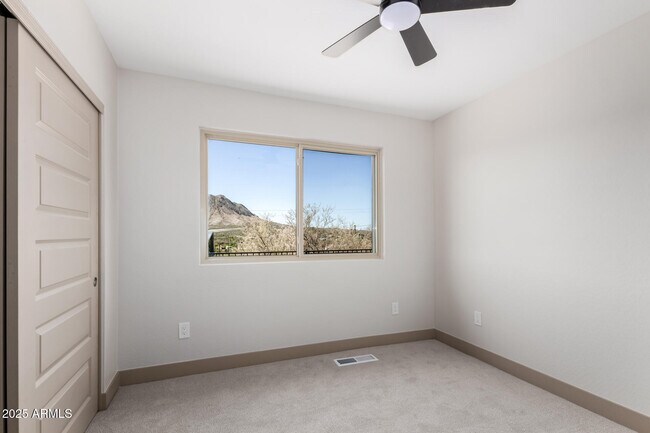 Building Photo - 48451 N 27th Ave