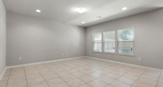 Building Photo - 1148 La Conterra Blvd