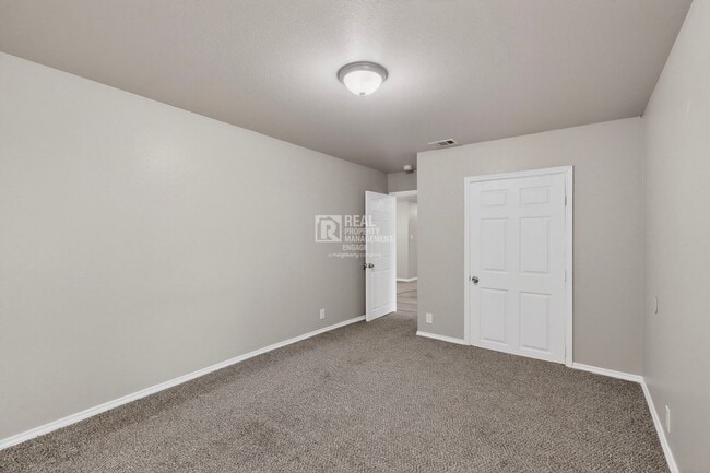 Building Photo - Move-In Ready Arlington Home Near AT&T Stadium for Rent