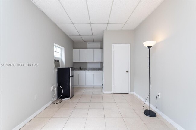 Building Photo - 5807 SW 41st St