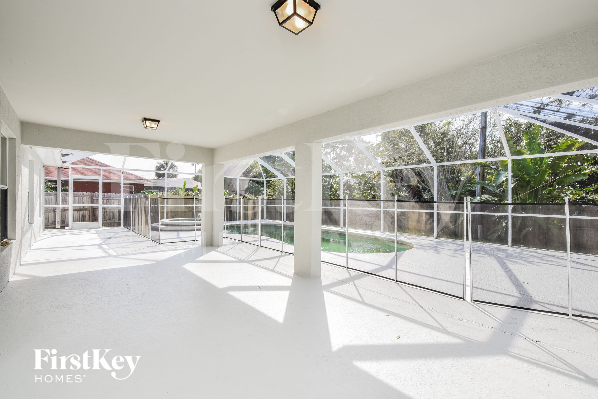 Building Photo - 120 SE 46th St