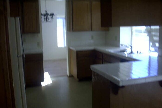 Building Photo - Large Mira Mesa Home!