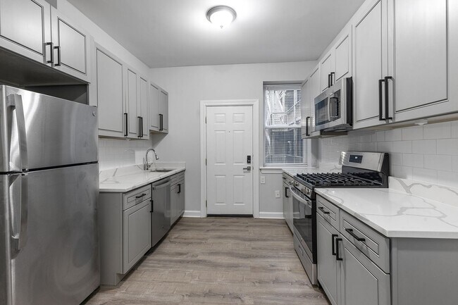 Interior Photo - The Juneway Terrace West