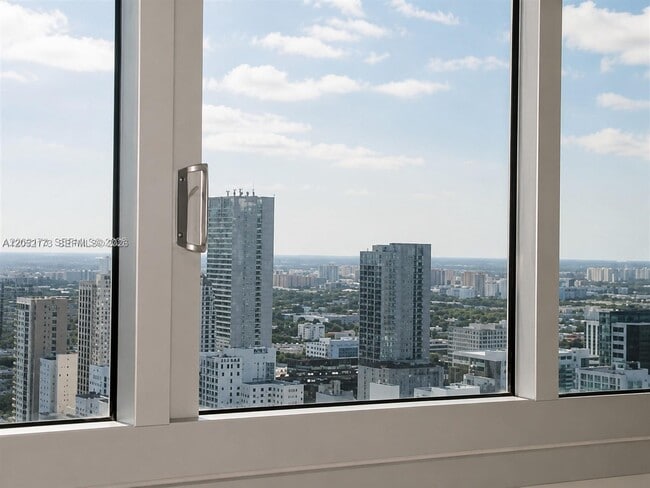 Building Photo - 300 S Biscayne Blvd
