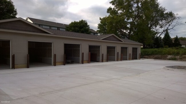 Building Photo - 2 br, 1 bath Condo - 2710 10th St 2710 Nor...