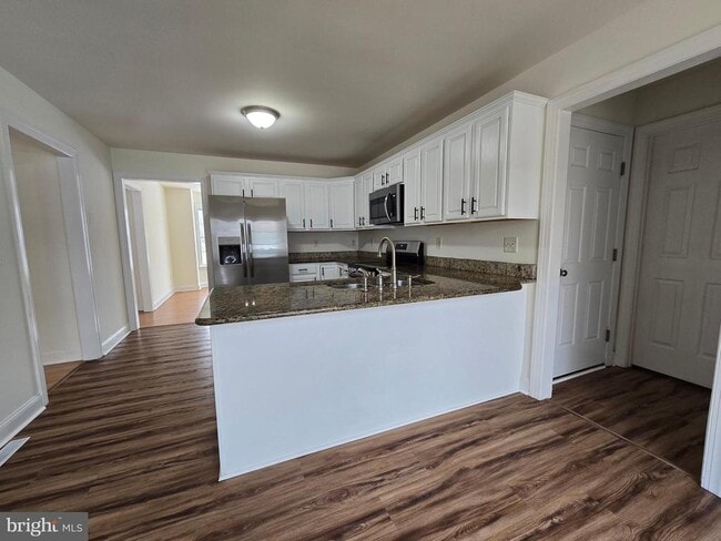 Building Photo - 271 Ashton Ct