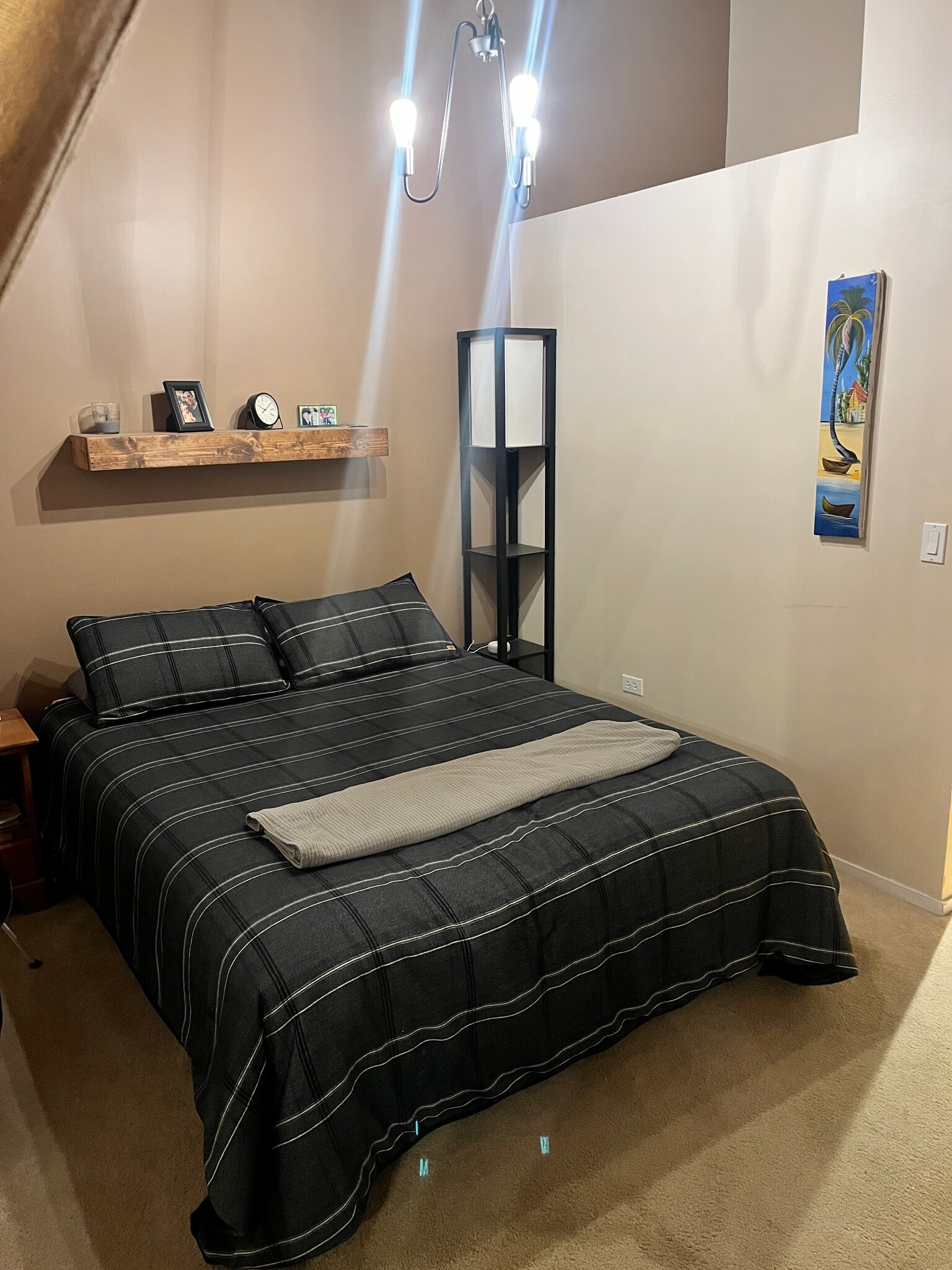 Building Photo - 1500 W Monroe St