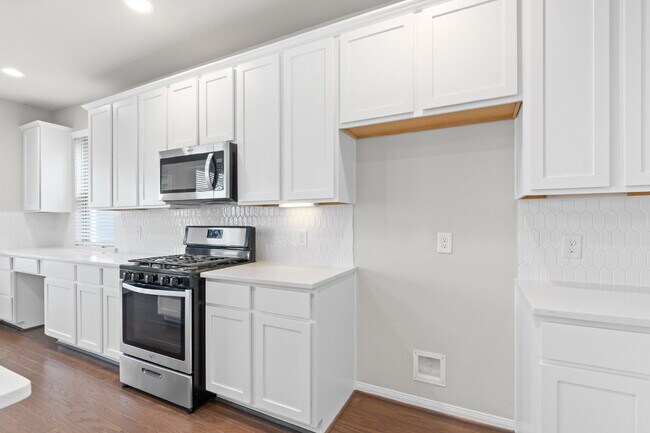Building Photo - 29650 Kynndal Shore Dr