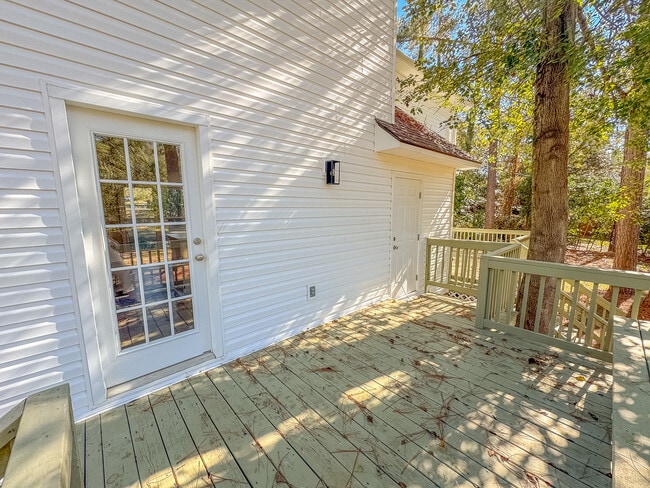 Building Photo - 249 Highpoint Rd