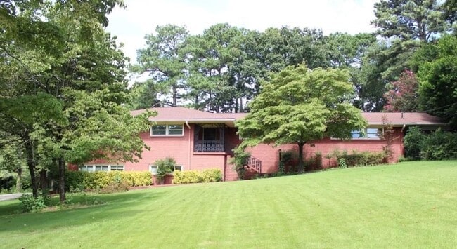 Building Photo - 3872 Orchard Rd SE