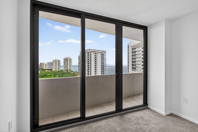 Building Photo - 4200 N Ocean Dr