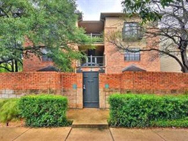 Primary Photo - 1/1 Condo Walking Distance to UT