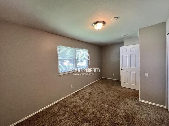 Building Photo - 2518 Rigsby Dr