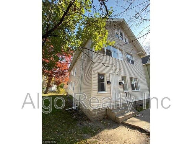 Building Photo - 3008 Emerson Ave N