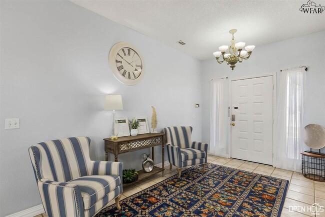 Building Photo - 5411 Forest Cove Dr
