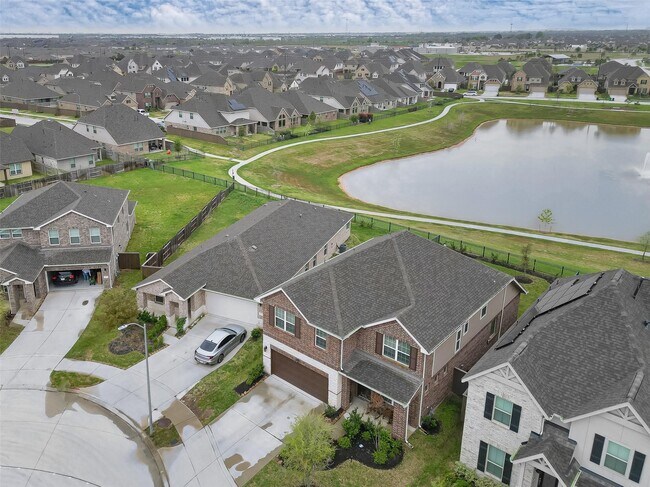Building Photo - 24211 Buckbrush Ln