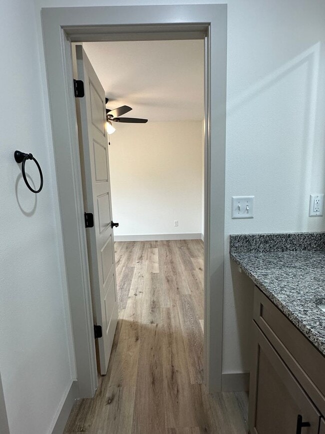 Building Photo - BRAND NEW 4 BED 3 BATH in WAYNESVILLE