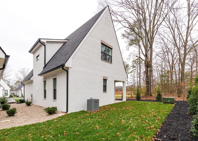 Building Photo - 1717 Double Oak Trl