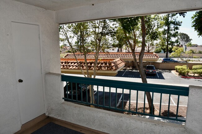 Building Photo - 10770 Aderman Ave