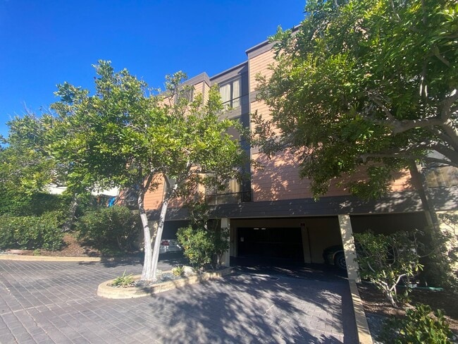 Building Photo - Peek A Boo View of San Diego Bay! Serene C...