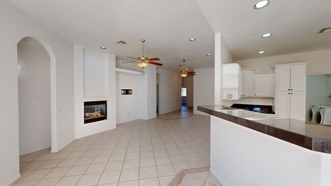 Building Photo - 4-Bed/2.25-Bath with Solar!