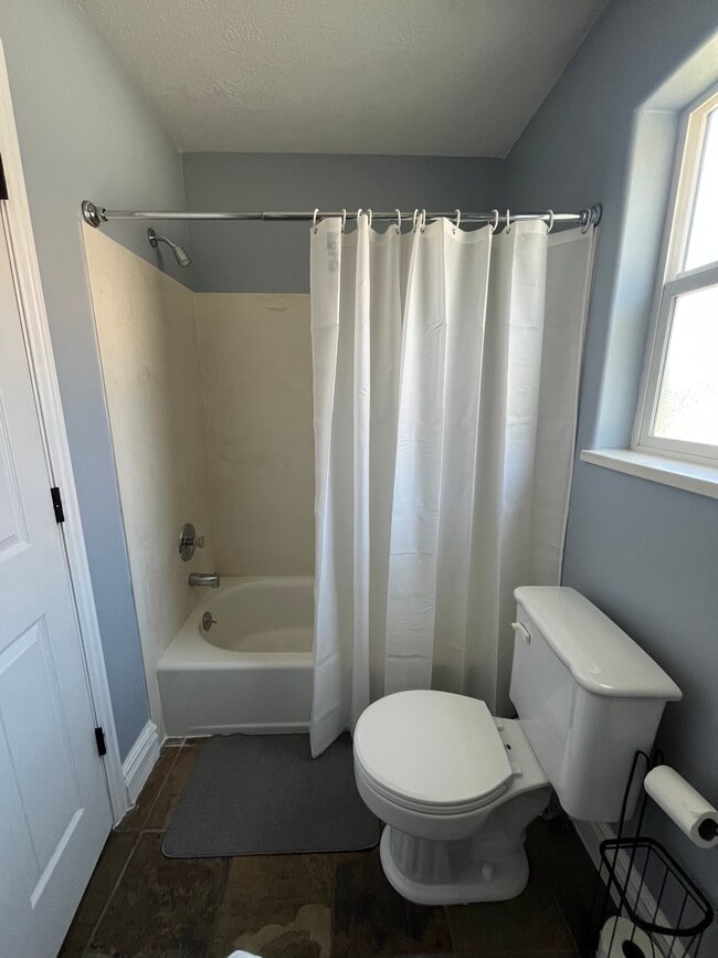 Building Photo - 1383 S Slate Canyon Dr