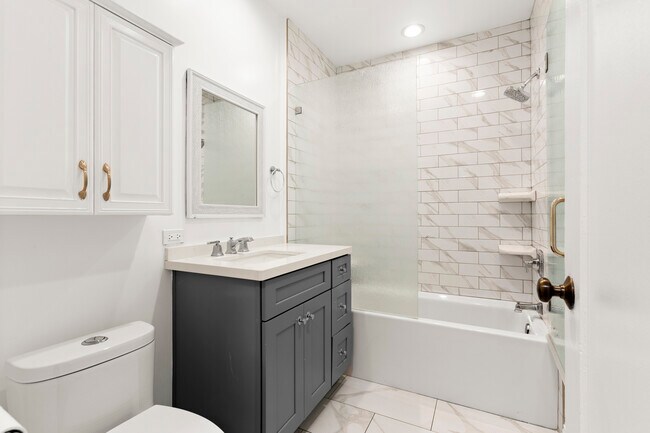 Building Photo - 518 N Genesee Ave