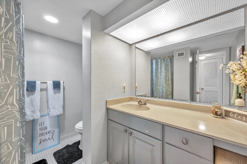 Building Photo - 2618 Cove Cay Dr