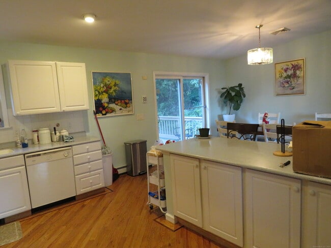 Building Photo - 15 Hayestown Heights