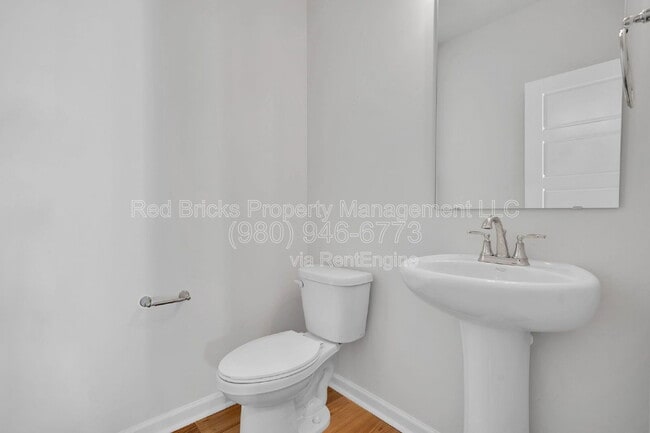 Building Photo - 8817 Arrington Hall