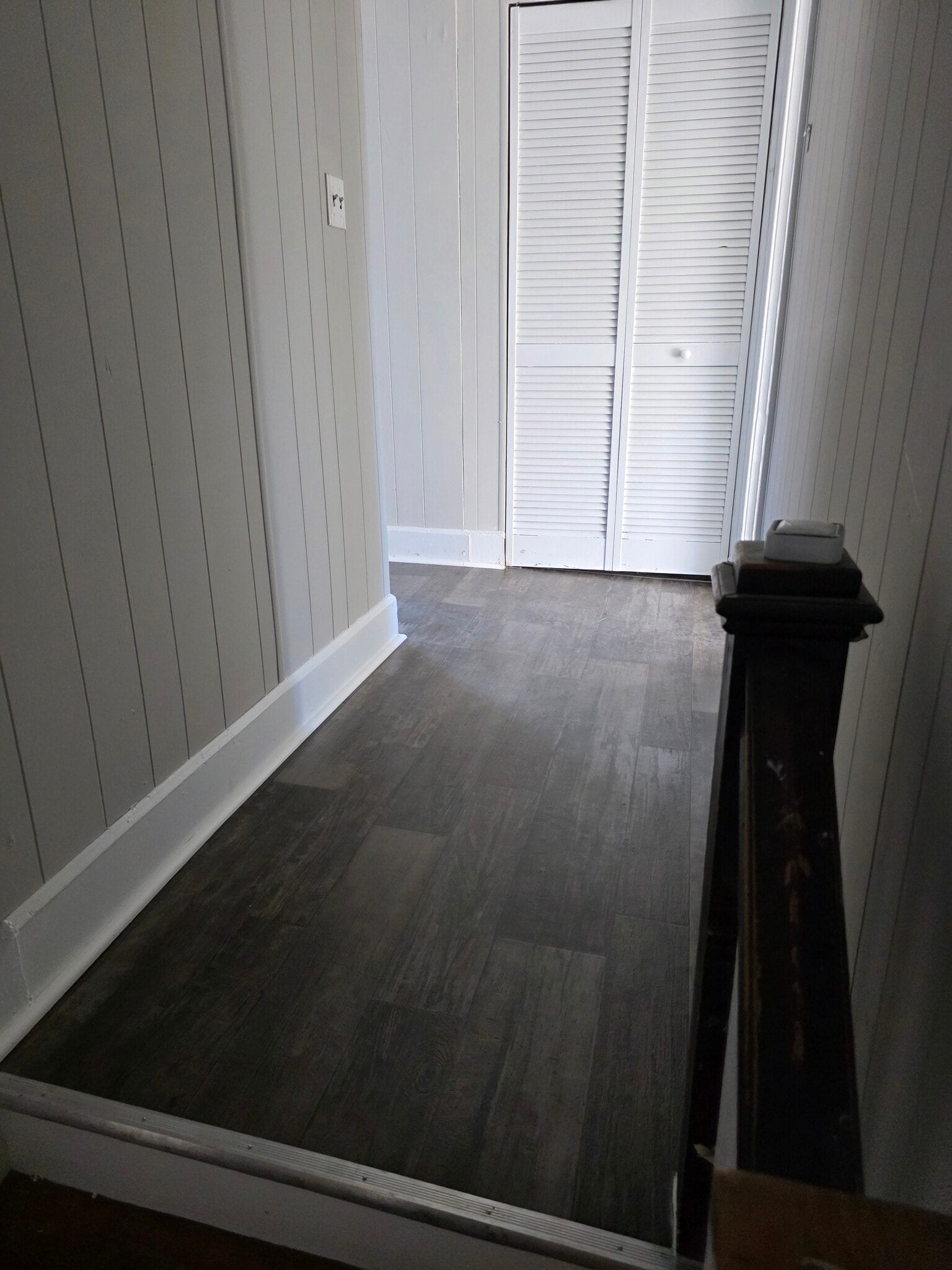 Stair Hallway - 307 N Governors Ave