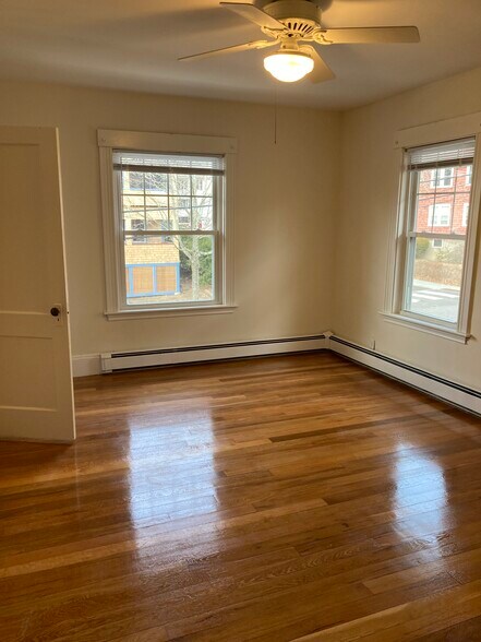 Building Photo - 36 Park Ave