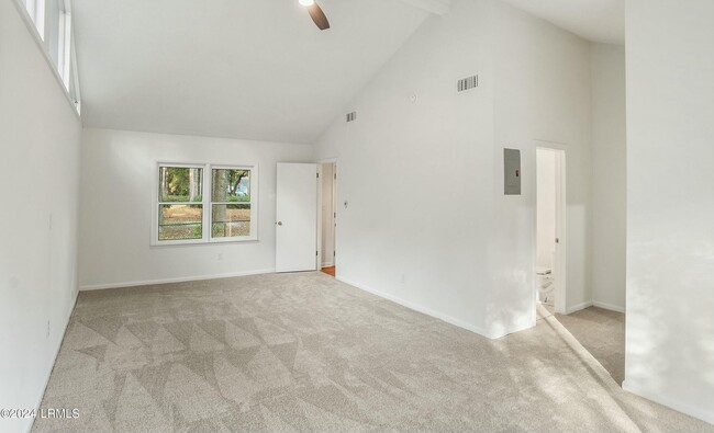 Building Photo - 100 Thomas Sumter St