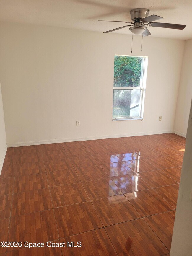 Building Photo - 231 Alcantarra St NW