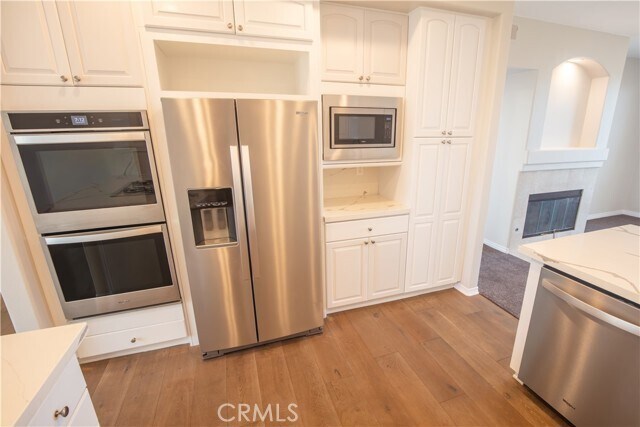 Building Photo - 10 Siena